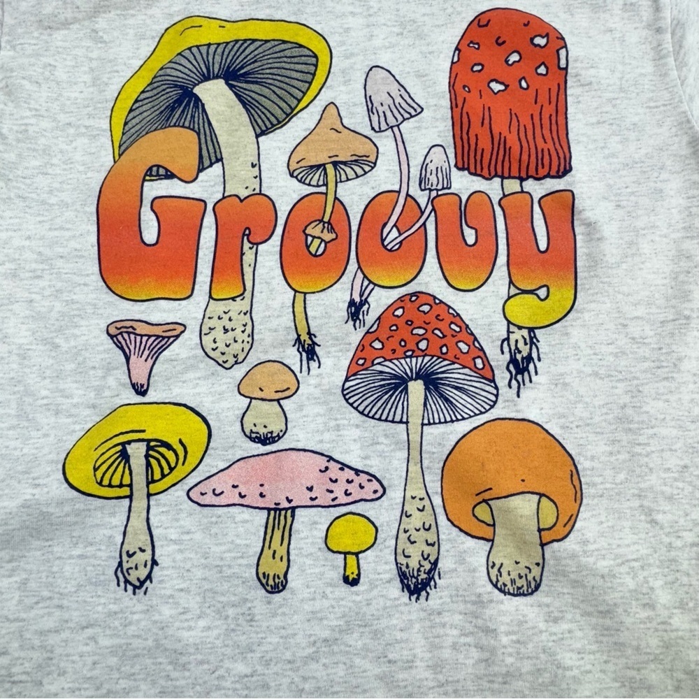 Groovy Light Heather Gray Groovy Mushroom Short Sleeve Tee - Picture 2 of 5